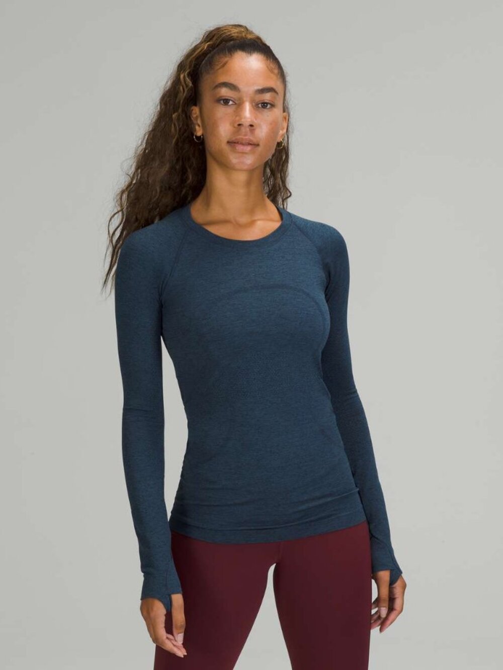 Lululemon Swiftly Tech Long Sleeve Shirt 2.0 in True Navy / Iron Blue